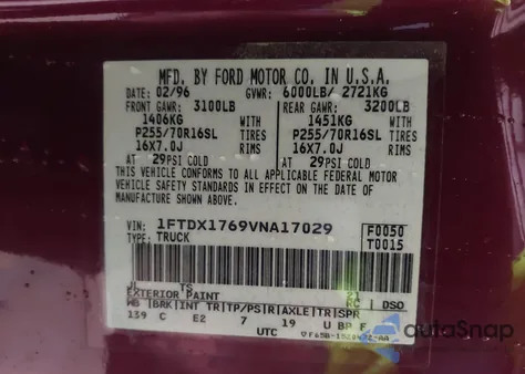 1997 Ford F-150 Lariat/Standard/Xl/Xlt z USA, uszkodzony, nr VIN 1FTDX1769VNA17029